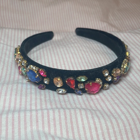 Lot of 2 Headbands - Picture 2 of 5